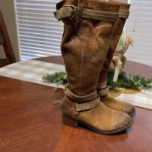 UGG Women's Darcie tall Riding Boots - Picture 3 of 12